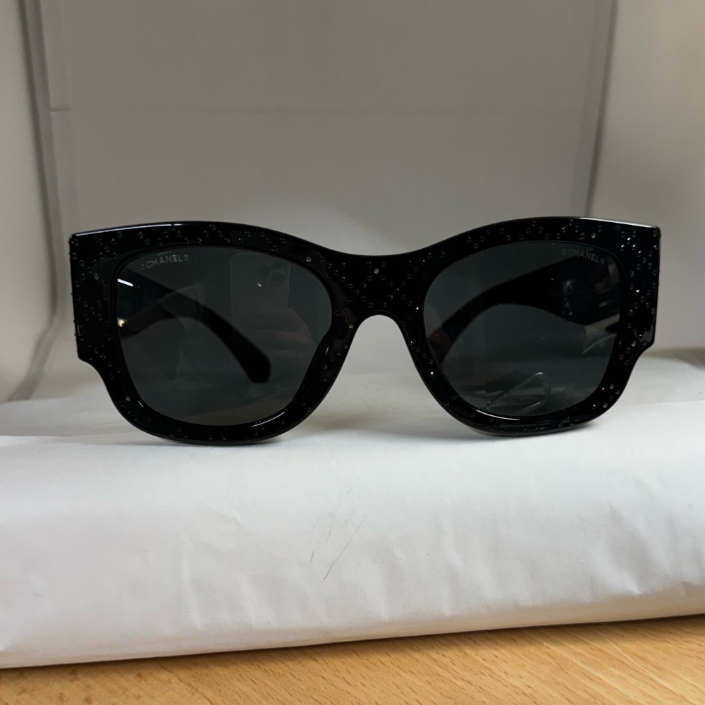 Rare chanel sunglasses